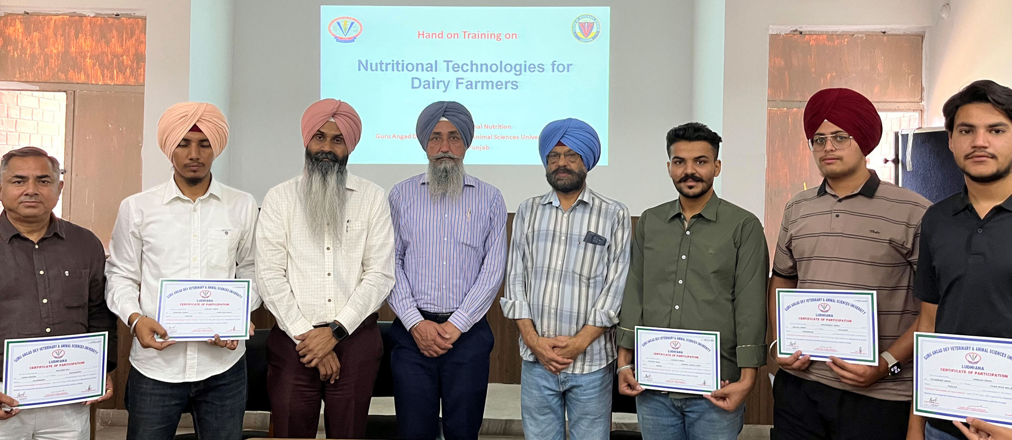 वेटरनरी विश्वविद्यालय ने डेयरी किसानों को दिया पोषण प्रौद्योगिकियों पर प्रशिक्षण